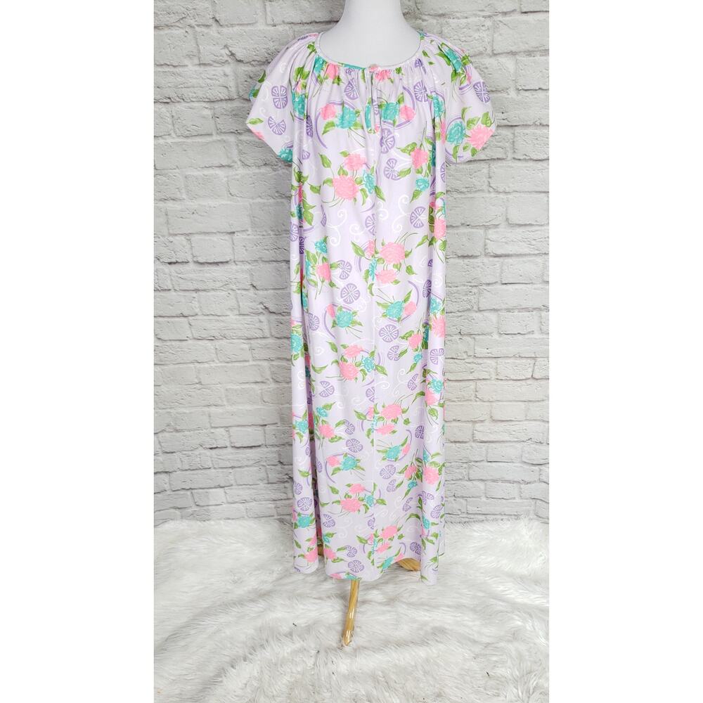 Vintage Purple Pink Tropical Floral Nightgown Nightie Kaftan Keyhole Neck OSFA